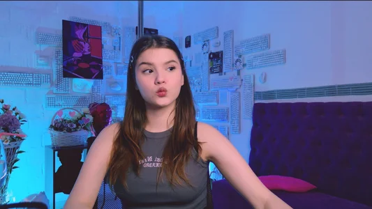 EvaThopson photo from the stream Pic 5