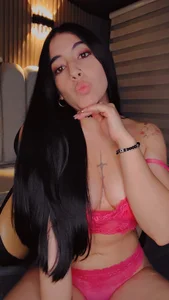 Melannyy_V "I think about seeing you again... and I get excited just imagining what we will do." 🎀 Foto 4