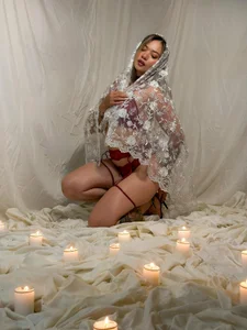 Veiled in lace, soaked in sin🤍🔥