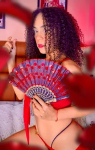 TabyJhonson Fire spell 🥀🔥 Foto 4