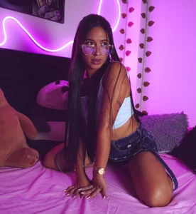 ENCANTO od Vickysth  3 snímek