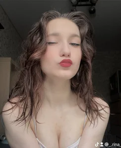Yuna__Lim Public Poză 3