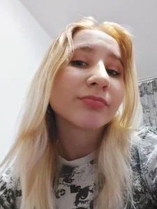 More of me de ChristyW3b  2 Imagens