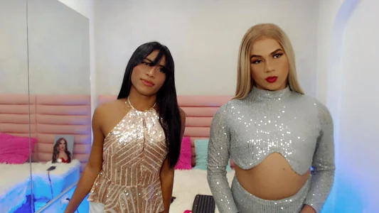 BARBARA AND MICHELL od barbara_and_michell  2 snímek