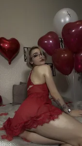 Girl_Meow18: This is Lora❤ ( 2 фото)