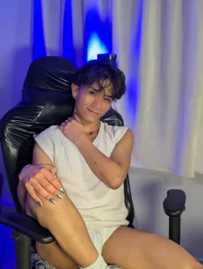 Want more of me? 😏 de cococumps  4 Imagens