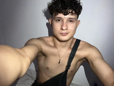 Nathan_Bluee After my photo section🙈 Pic 3