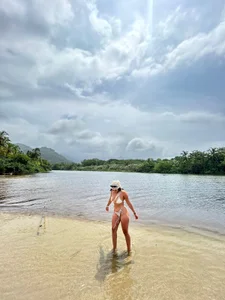GraceWallace_のBeach 🏝️の 3枚の写真