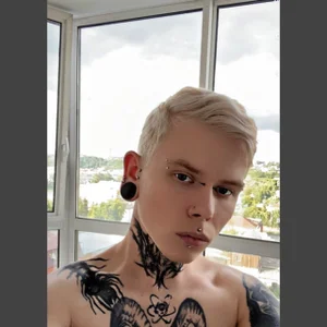 _Horny_Boy_Hot Public Foto