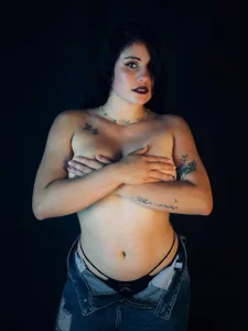 Dana_Jeins Playful Pic 4