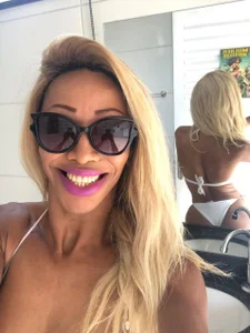 Public de paolla23cm_brasil  8 Imagens