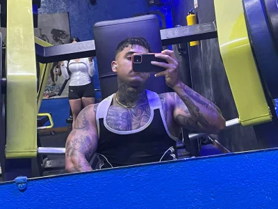 maxstroncm18 en el gym зображення