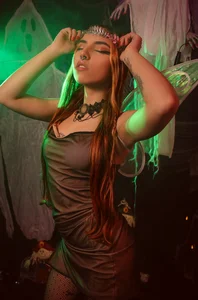 isis_jhempss HALLOWEEN 2025 Pic