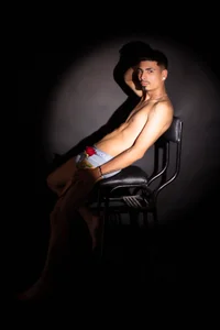 Axel_saenzz Between lights and temptations. Pic