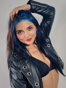 sachahott's photo