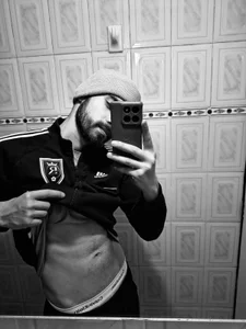 Logang69 get to know me a little 😊 Poză 7