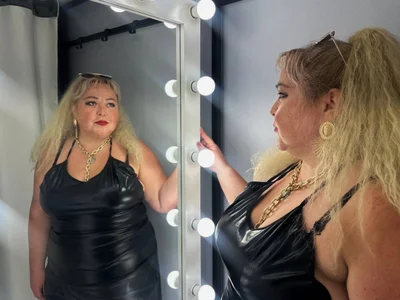EvaMurller mirror Poză