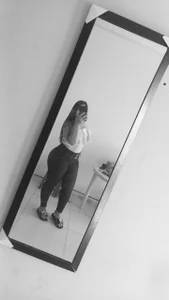 pamelainparis21 yo🫶.. i am Pic 2