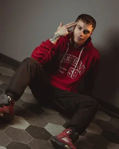 Lil_James: Silence, attitude and internal fire 🔥❤️ ( 5 фото)