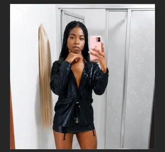 Brittanychanell THIS IS ME 🌸 Poză 2