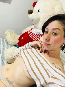 Valeriana00 hot and hard Pic 3