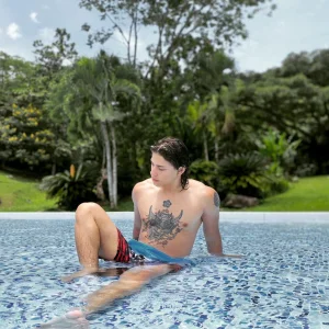 Giordano_Russo pool Pic