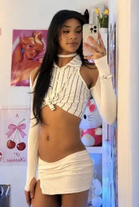 Public de Kittylissii Foto 2