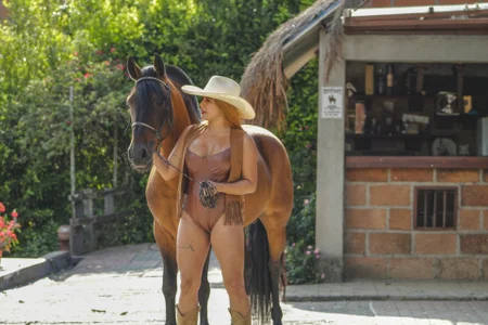 Amber_Martins_ Nature, silence and freedom. รูป  2