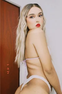 Valentina_____ KISS টি ছবি