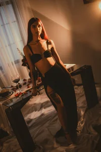 april_jones05 SAN VALENTINS🌹 Pic 9