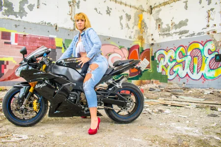 AmandaDudleyのPublicの 3枚の写真