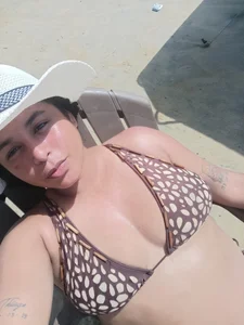 Yeimy-fox Sol mar y arena Pic 7