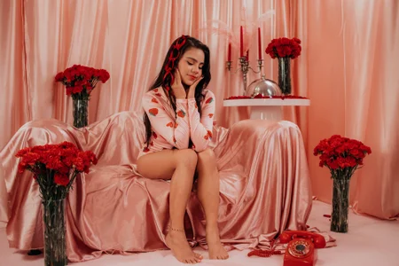 IvyEllis Who wants to be my Sugar Valentine?😍🌈 Bilde 7