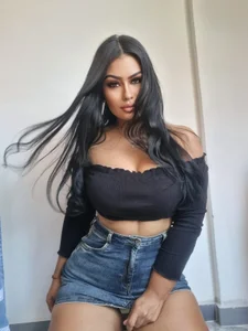 _Isabella_1 SEXY ME Pic 3