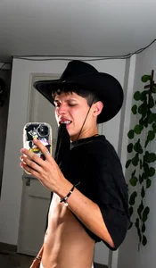 Andrew_Conner HOW ABOUT THE OLD WEST Pic 5