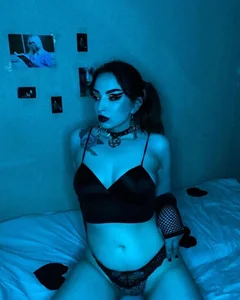 Kitty_goth 🖤Your Elvira🖤 صورة واحدة|Kitty_goth 🖤Your Elvira🖤 صورتان|Kitty_goth 🖤Your Elvira🖤  4 صور|Kitty_goth 🖤Your Elvira🖤  4 صورة