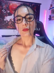 Scarlett_Musse sexy glasses slika 2