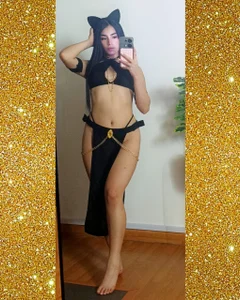 SaritaBratz 😈😈Kneel before your feline Cleopatra😈😈 Pic 4