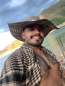 dominic_jonson just me Bilde 4