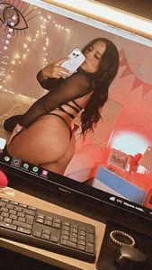 LauraSweettPublic Bild 5