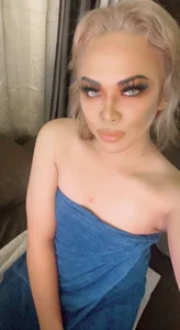 madam_agnes1 Public Gambar