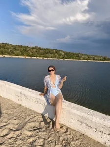 Just me relaxing alone de Sarai06  5 photos