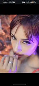 Hellooo 😘 de Kate_Morphy  2 Imagens