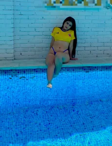 ZoeBlanc Public Pic 9