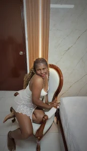 Bella__Morena Public Pic 6