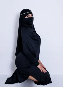 Jasmin_hamdan Sometimes temptation takes the form of a message Immagine  9