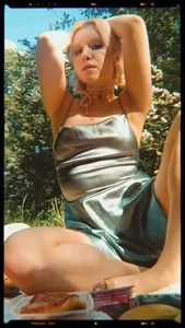 lilly_Cherry_: Outdoors♥ ( 6 фото)