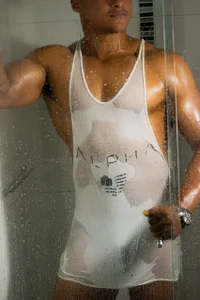 WET TSHIRT de AnthonyWhite24  2 Imagens