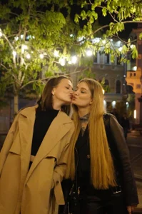 twoflowersshy Public зображення