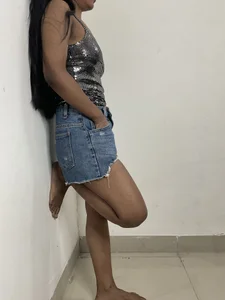 Public de avnikaur  photos